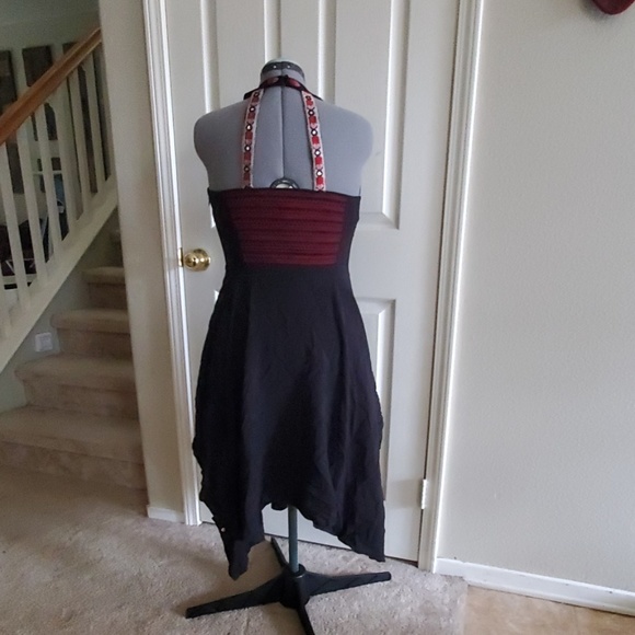 Dress - Picture 3 of 3